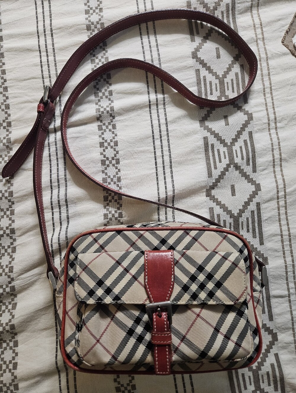 Vintage Burberry Blue Label Nova Check Crossbody Bag Red Leather Camera Purse